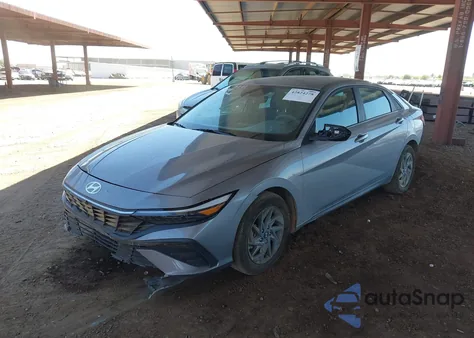 2024 Hyundai Elantra Sel из США, поврежденный, VIN KMHLM4DG8RU736802